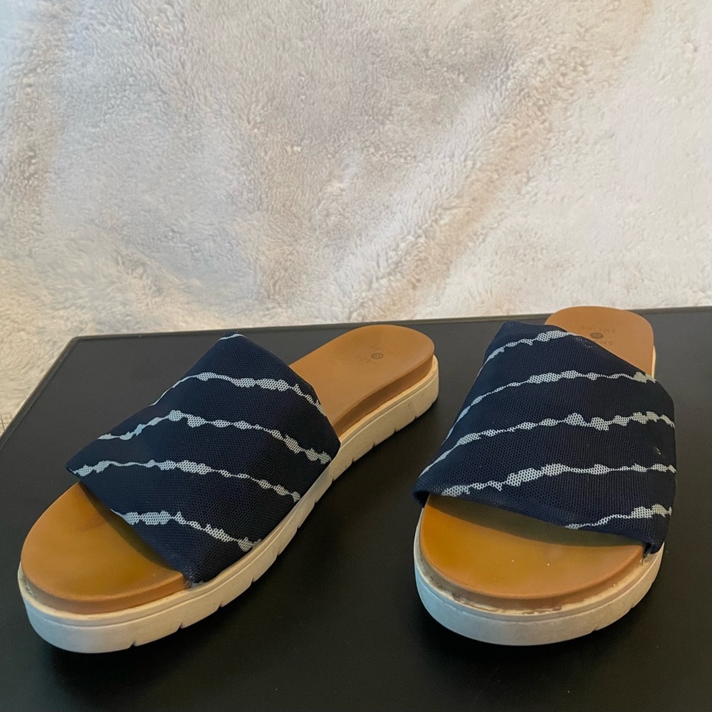 Shade & Shore Platform Slides